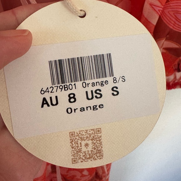 Elegant Orange Floral Midi Dress - Picture 14 of 16